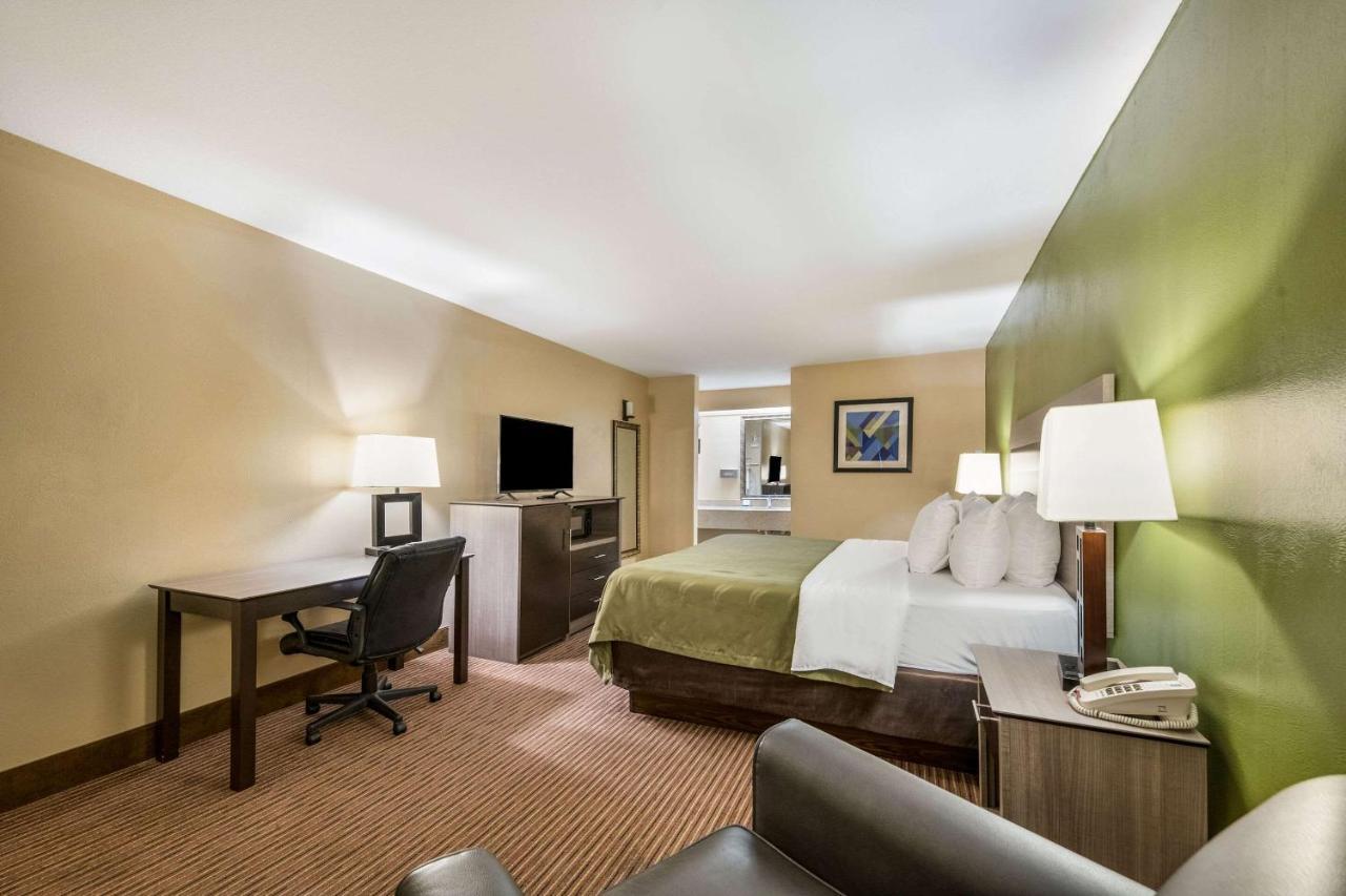 Quality Inn & Suites Garland - East Dallas Экстерьер фото