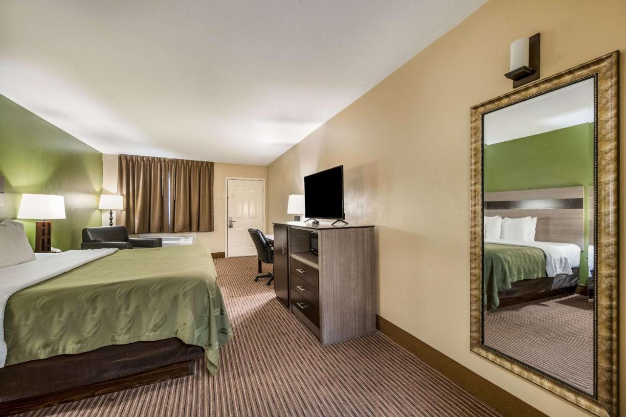 Quality Inn & Suites Garland - East Dallas Экстерьер фото
