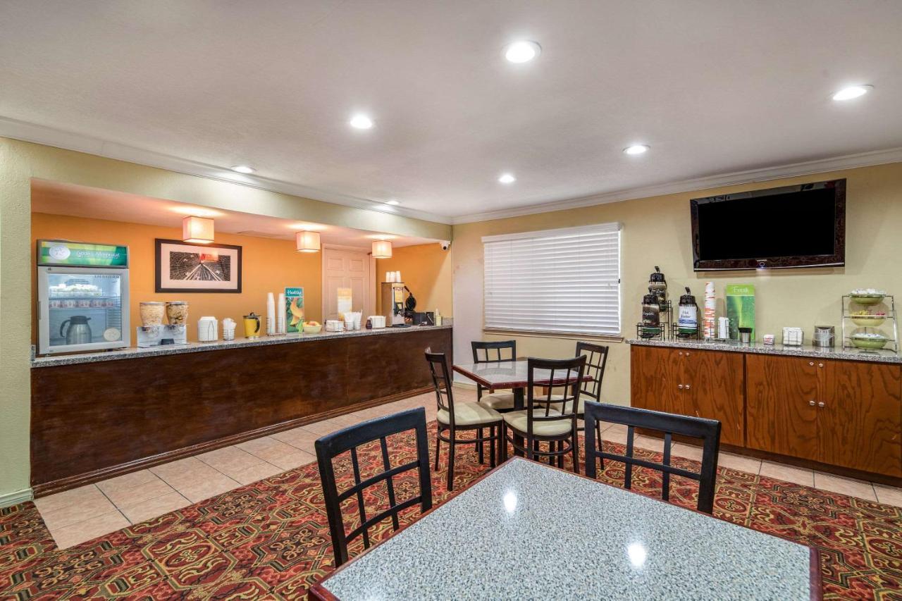 Quality Inn & Suites Garland - East Dallas Экстерьер фото