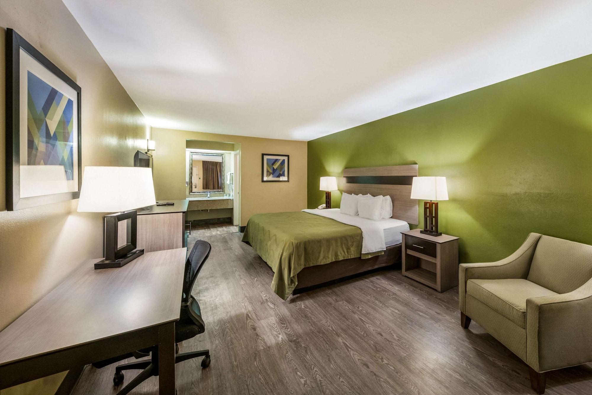 Quality Inn & Suites Garland - East Dallas Экстерьер фото