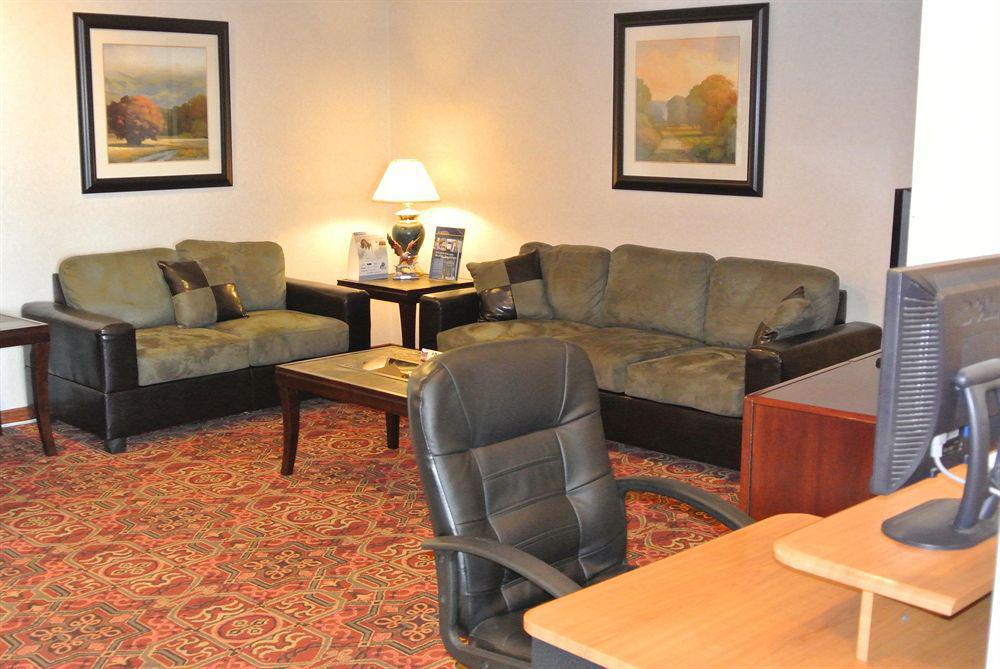 Quality Inn & Suites Garland - East Dallas Интерьер фото